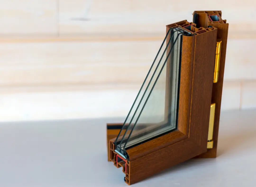 Installation de fenêtre en bois sur mesure Monteux